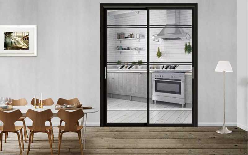 廚房裝修用哪種門(mén)比較好，推拉門(mén)，折疊門(mén)，谷倉(cāng)門(mén)